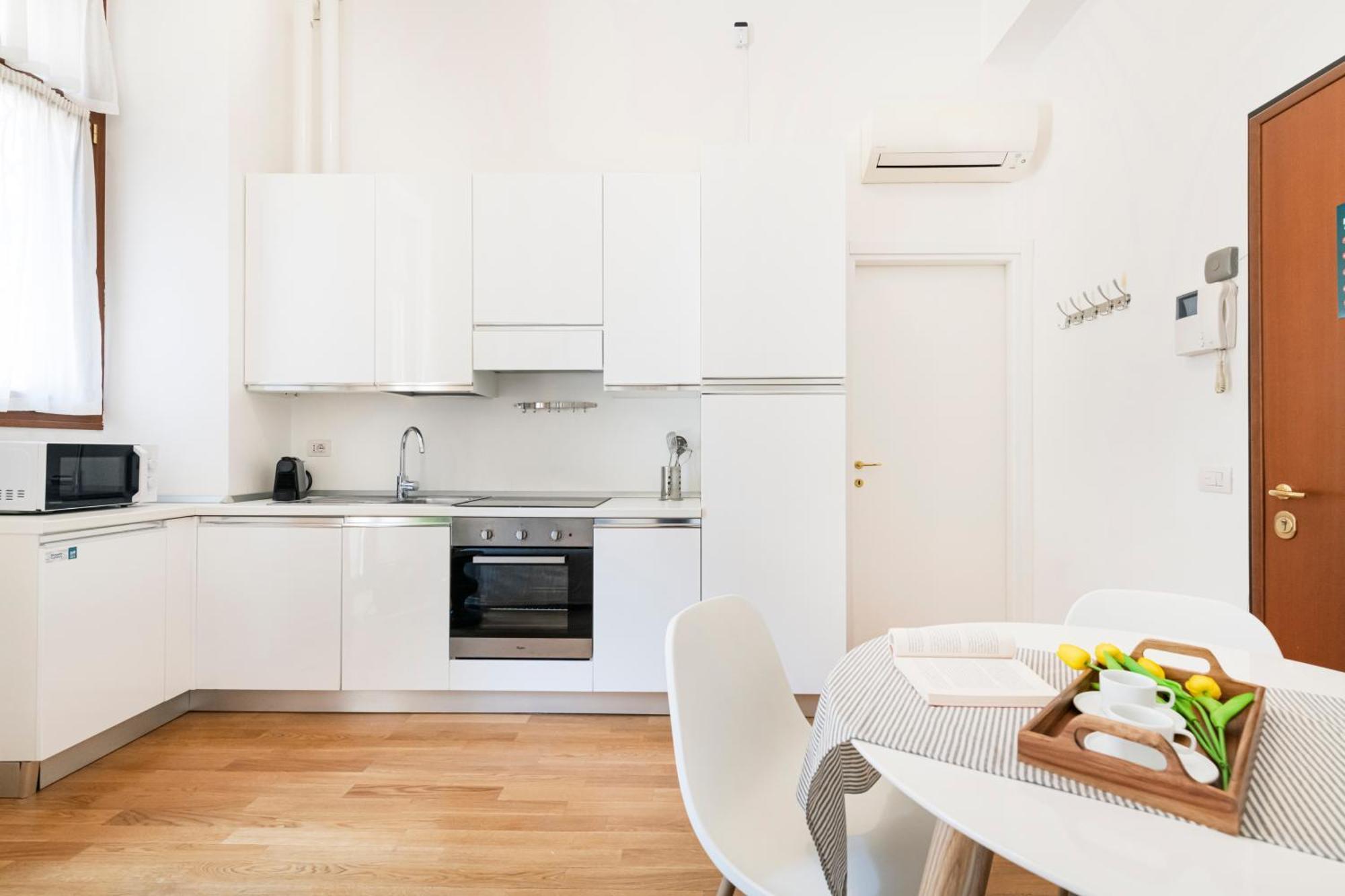 Magic flat in Duomo by Easylife Lejlighed Milano Eksteriør billede